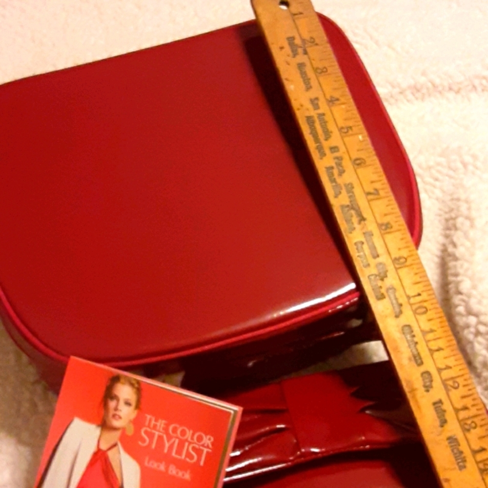 Makeup traveler case